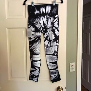 Tie-Dye Black & White ladies Leggings